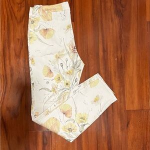 New H&M White Floral Flowers Ankle Pants Size 10